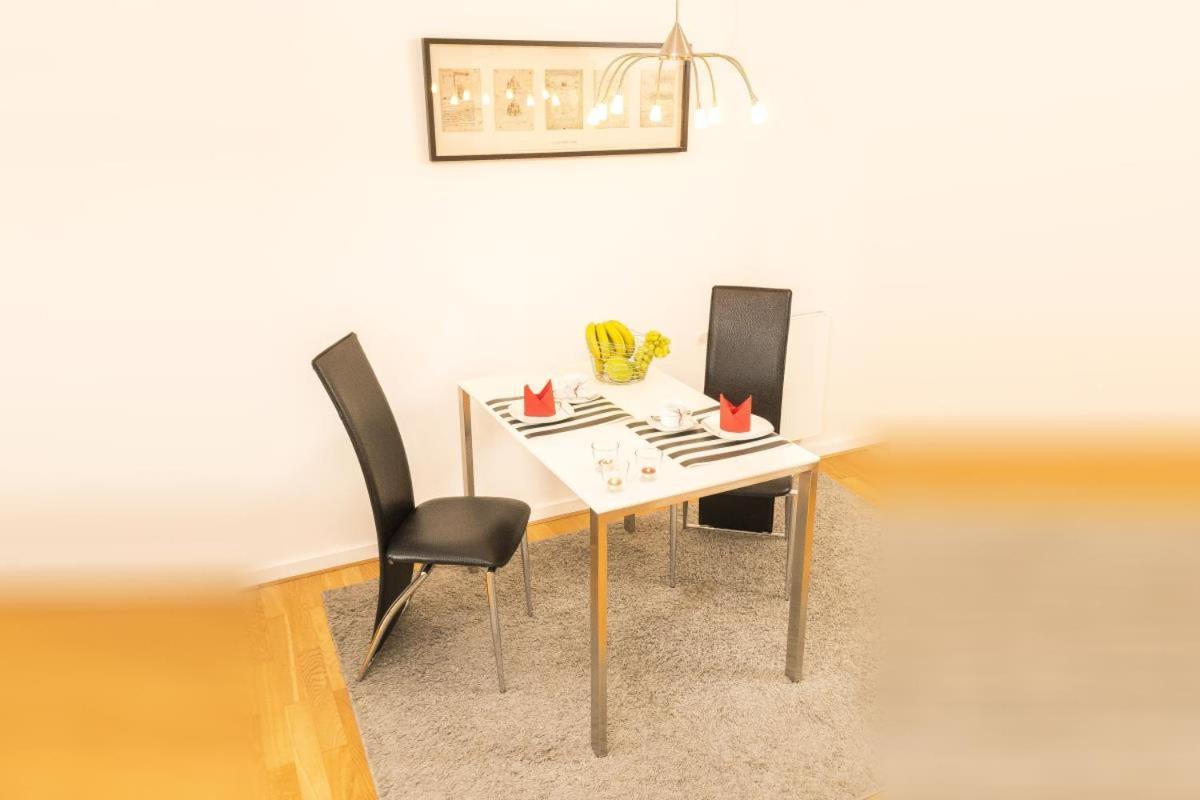 Residenz/Eric Apartment Rostock Bagian luar foto